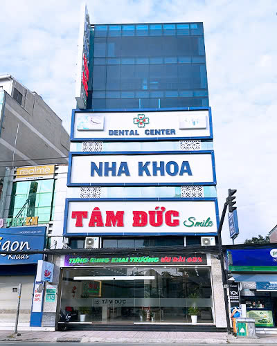 Branch on Huynh Tan Phat Street